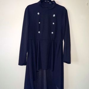 Half cut full back flow top